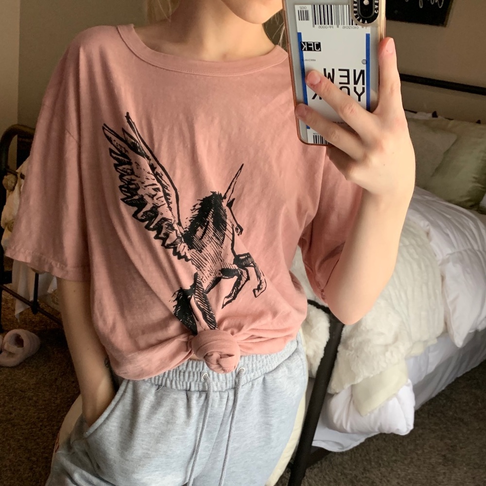 Mauve relax unicorn tee